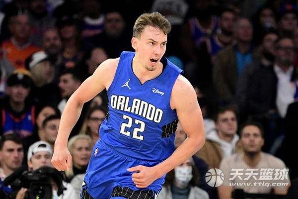 季板凳深度 季板凳深度